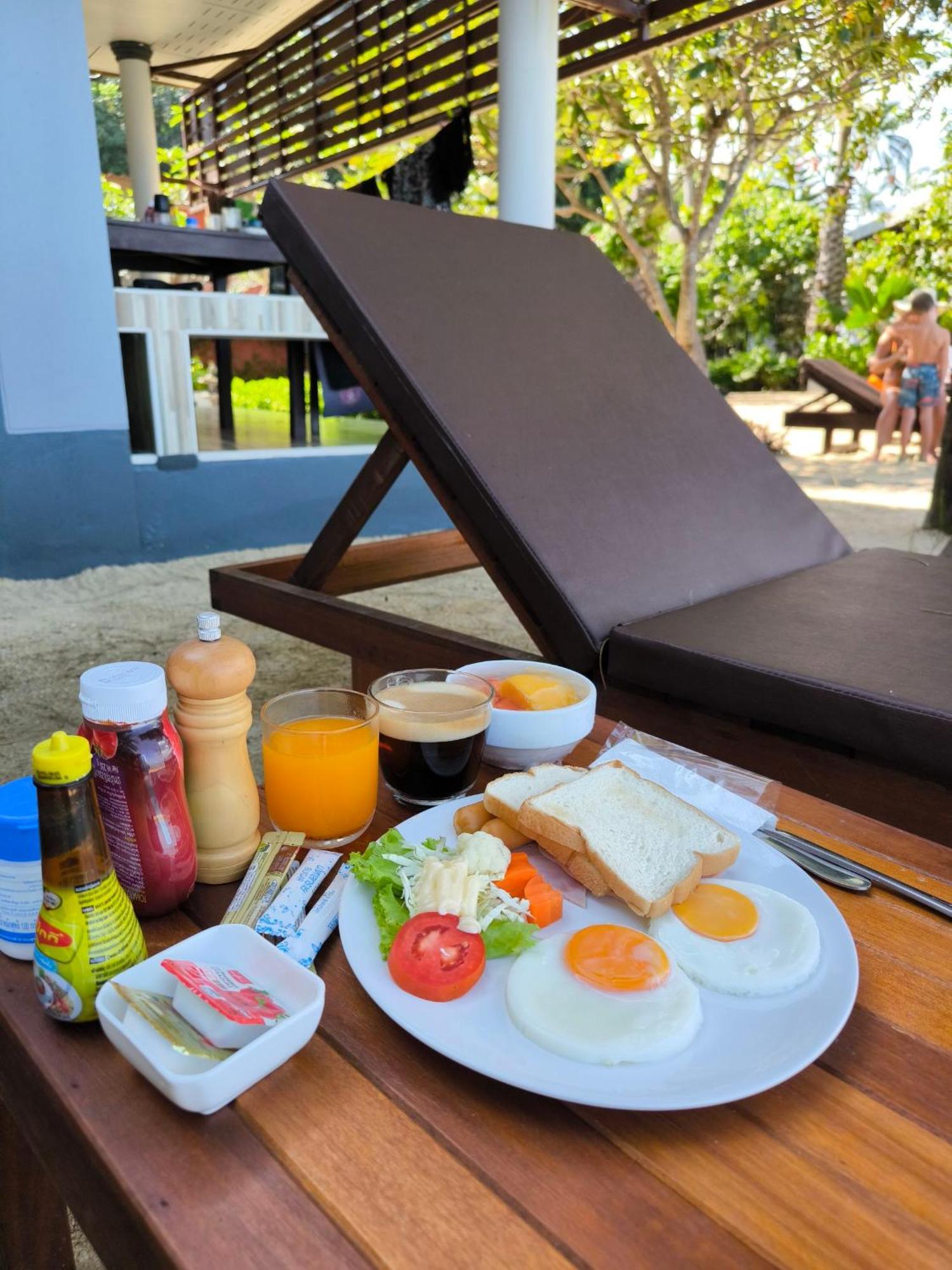 Maenam Villa Hotel Mae Nam Extérieur photo